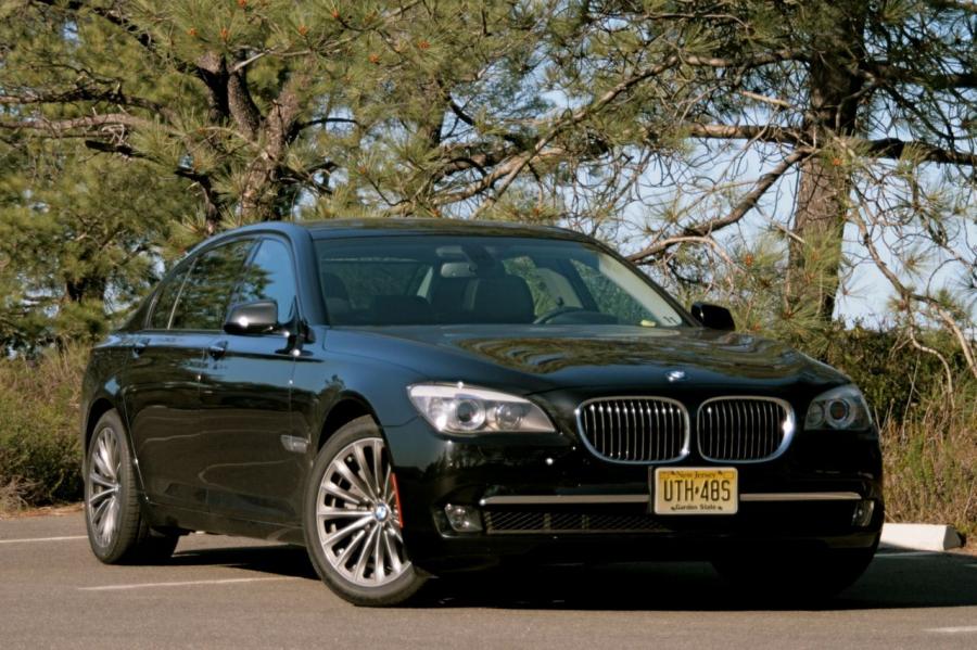  BMW 750iL 2009 года  (фото 7 из 30)